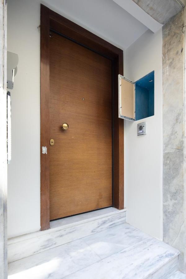 Bright 2Bdr Apartment Downtown Exarcheia! Athens Luaran gambar